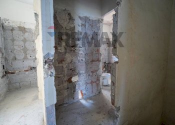 Stanza vuota - Villa a Schiera Via Vampolieri
 
10, Aci Catena - foto 7