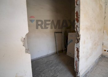 Stanza vuota - Villa a Schiera Via Vampolieri
 
10, Aci Catena - foto 9