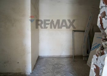Stanza vuota - Villa a Schiera Via Vampolieri
 
10, Aci Catena - foto 10