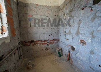 Stanza vuota - Villa a Schiera Via Vampolieri
 
10, Aci Catena - foto 13