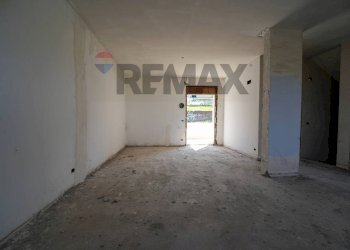 Stanza vuota - Villa a Schiera Via Vampolieri
 
10, Aci Catena - foto 19