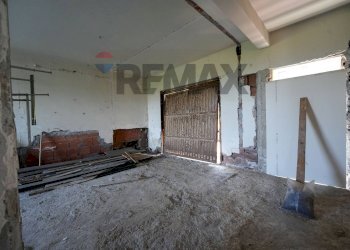 Stanza vuota - Villa a Schiera Via Vampolieri
 
10, Aci Catena - foto 26