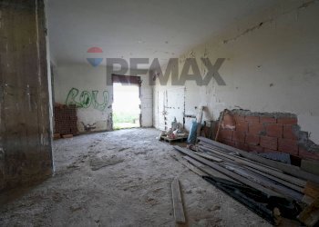 Stanza vuota - Villa a Schiera Via Vampolieri
 
10, Aci Catena - foto 28