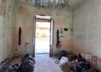 Non correlato - Casa indipendente Via nazionale guardia
 
385/387, Acireale - foto 4