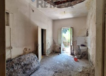 Stanza vuota - Casa indipendente Via nazionale guardia
 
385/387, Acireale - foto 6