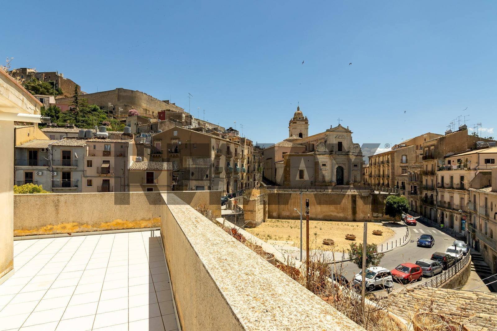 Edificio all\'aperto - Semi-detached house Via Duca degli Abruzzi
5, Caltagirone - photo 2