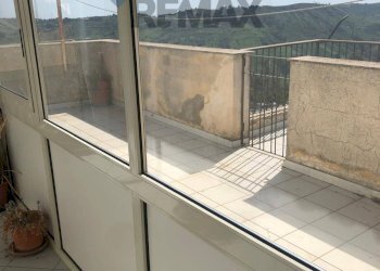 Balcone - Casa semi indipendente Via Duca degli Abruzzi
 
5, Caltagirone - foto 8