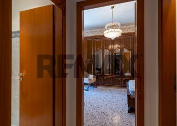 Hall / corridoio - Casa semi indipendente Via Duca degli Abruzzi
 
5, Caltagirone - foto 25
