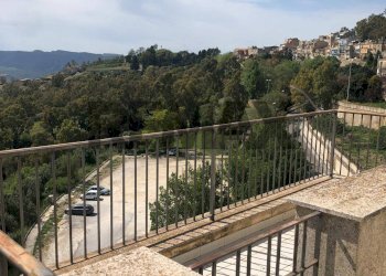 Terrazza - Casa semi indipendente Via Duca degli Abruzzi
 
5, Caltagirone - foto 44