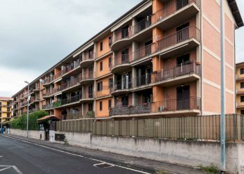 Edificio all\'aperto - Quadrilocale Via Emanuele Macrì
 
4, Acireale - foto 1