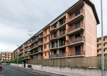 Edificio all\'aperto - Quadrilocale Via Emanuele Macrì
 
4, Acireale - foto 4