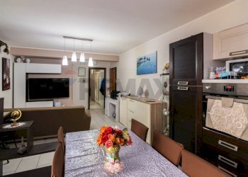 Sala da pranzo - Quadrilocale Via Emanuele Macrì
 
4, Acireale - foto 17