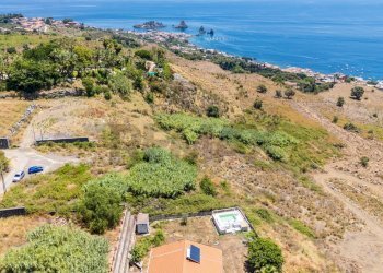 Vista dell\'acqua - Terreno agricolo Contrada Cottarelli
 
snc, Aci Castello - foto 1