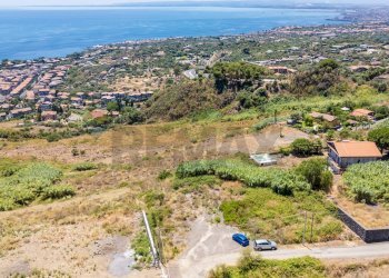 Vista delle montagne - Terreno agricolo Contrada Cottarelli
 
snc, Aci Castello - foto 18