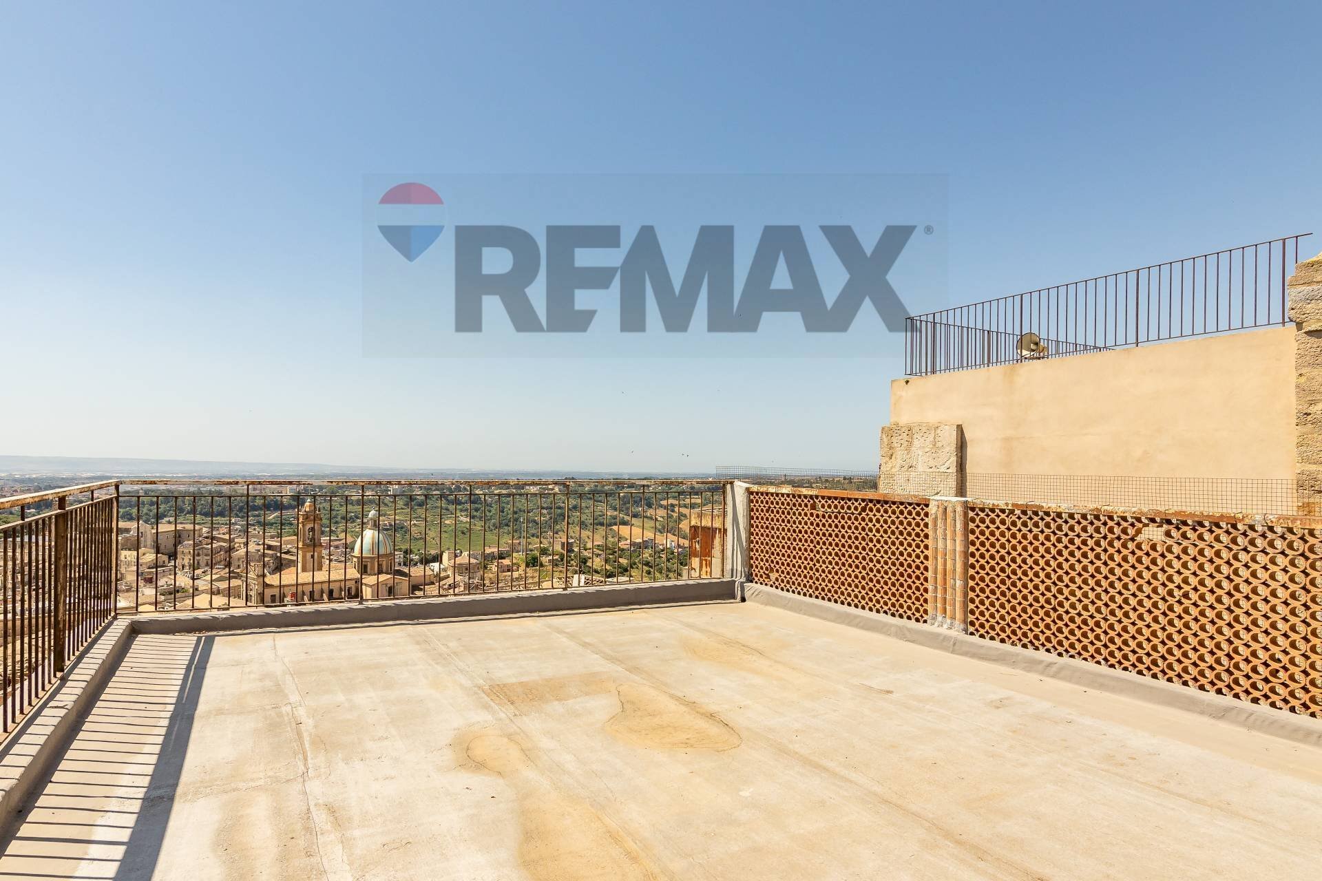 Terrazza - Casa indipendente Via Ex Matrice
 
110, Caltagirone - foto 1