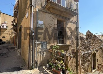 Edificio all\'aperto - Independent house Via Ex Matrice
 
110, Caltagirone - photo 37