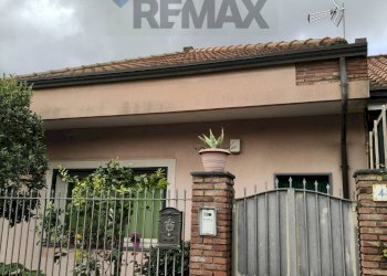 Casa all\'aperto - Villa Via Sergente S. Pappalardo
 
6, Viagrande - foto 2