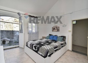 Camera / camera da letto - Semi-detached house Via Porto Salvo
 
123, Acireale - photo 1