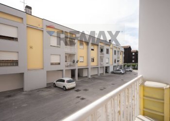 Balcone - Trilocale Via Beniamino Gigli
 
29, Porto Recanati - foto 85