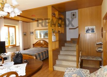 Camera / camera da letto - Independent house Via Pintura del braccio
 
62, Recanati - photo 16