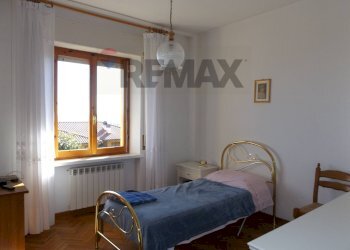 Camera / camera da letto - Independent house Via Pintura del braccio
 
62, Recanati - photo 17