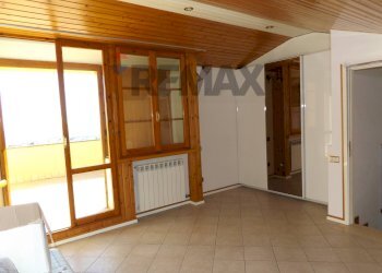 Stanza vuota - Independent house Via Pintura del braccio
 
62, Recanati - photo 27