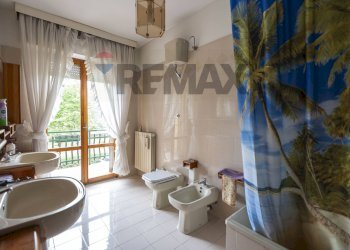 Bagno - Independent house Via Pintura del braccio
 
62, Recanati - photo 20