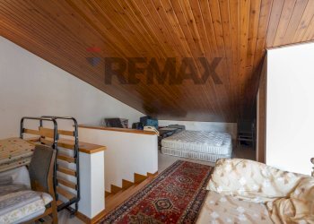 Camera / camera da letto - Independent house Via Pintura del braccio
 
62, Recanati - photo 36