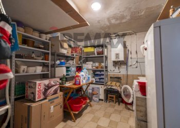 Dispensa di stoccaggio - Independent house Via Pintura del braccio
 
62, Recanati - photo 46