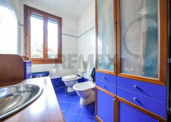 Bagno - Villa Via Lizzano
303, Cesena - photo 23