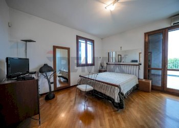 Camera / camera da letto - Villa Via Lizzano
303, Cesena - photo 31