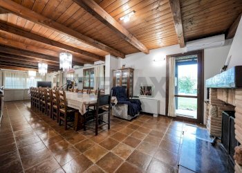 Sala da pranzo - Villa Via Lizzano
303, Cesena - photo 44