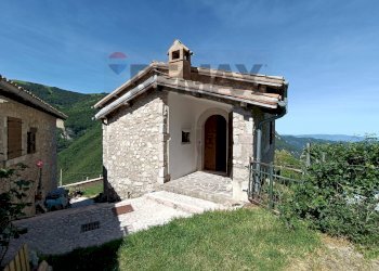 Casa all\'aperto - Casa indipendente Gavelli
 
Snc, Sant'Anatolia di Narco - foto 3