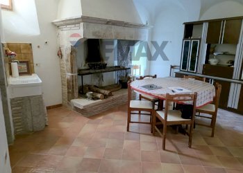 Sala da pranzo - Bilocale Gavelli
 
Snc, Sant'Anatolia di Narco - foto 4