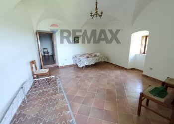 Stanza vuota - Bilocale Gavelli
 
Snc, Sant'Anatolia di Narco - foto 11