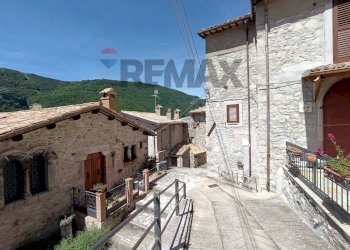Casa all\'aperto - Bilocale Gavelli
 
Snc, Sant'Anatolia di Narco - foto 17