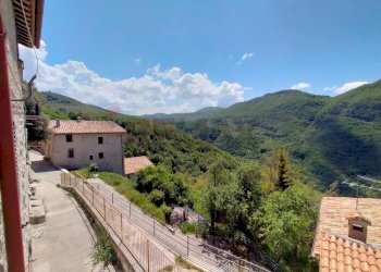 Vista delle montagne - Bilocale Gavelli
 
Snc, Sant'Anatolia di Narco - foto 27