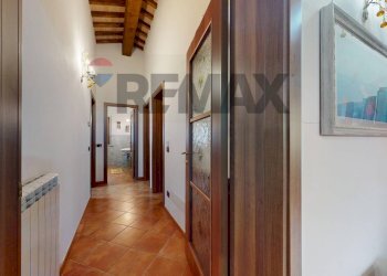Hall / corridoio - Villa Via Cinque Cerri
 
92, Bettona - foto 19