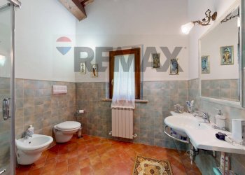 Bagno - Villa Via Cinque Cerri
 
92, Bettona - foto 25