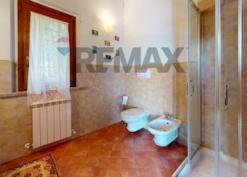 Bagno - Villa Via Cinque Cerri
 
92, Bettona - foto 35