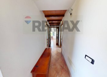 Hall / corridoio - Independent house VIA MANZANO
 
SNC, Gualdo Cattaneo - photo 12
