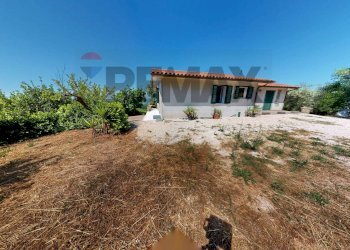 Casa all\'aperto - Independent house VIA MANZANO
 
SNC, Gualdo Cattaneo - photo 19