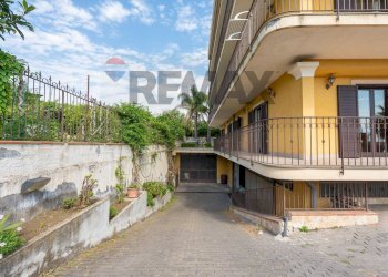 Casa all\'aperto - Appartamento Circonvallazione Russo Basile
 
53, Aci Catena - foto 2