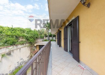 Balcone - Appartamento Circonvallazione Russo Basile
 
53, Aci Catena - foto 9