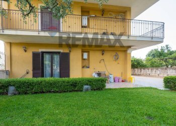 Casa all\'aperto - Appartamento Circonvallazione Russo Basile
 
53, Aci Catena - foto 12