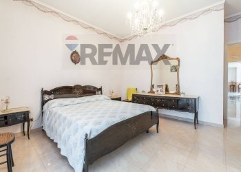 Camera / camera da letto - Appartamento Circonvallazione Russo Basile
 
53, Aci Catena - foto 24