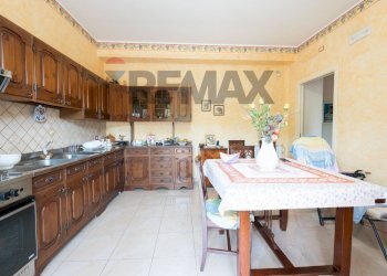 Cucina - Appartamento Circonvallazione Russo Basile
 
53, Aci Catena - foto 38