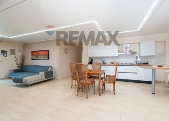 Sala da pranzo - Casa semi indipendente Via della zagara
 
54, Misterbianco - foto 2