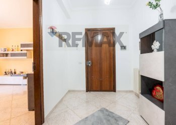 Hall / corridoio - Casa semi indipendente Via della zagara
 
54, Misterbianco - foto 10