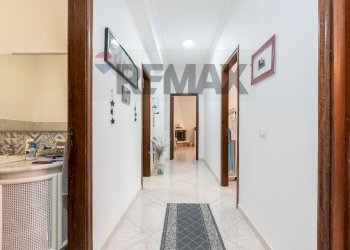 Hall / corridoio - Casa semi indipendente Via della zagara
 
54, Misterbianco - foto 33